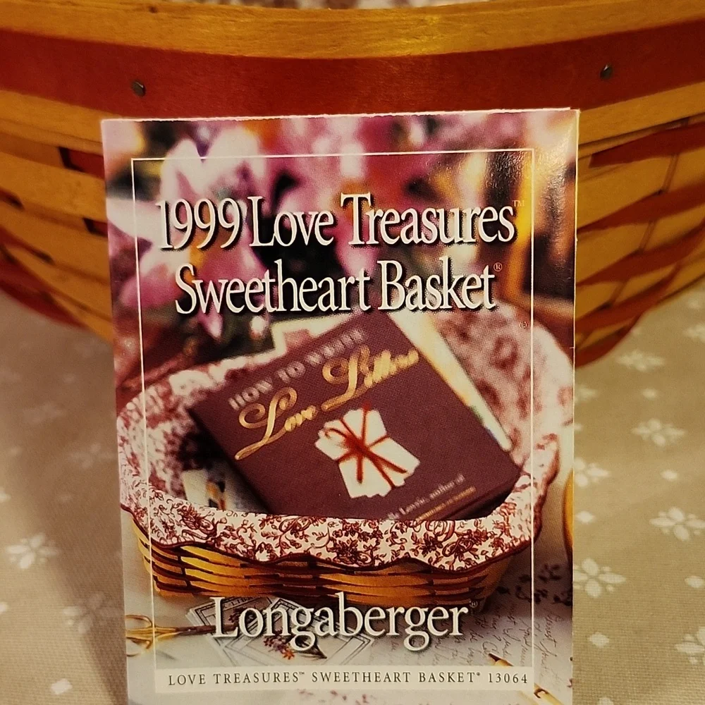 Longaberger Love Treasures Sweetheart Basket